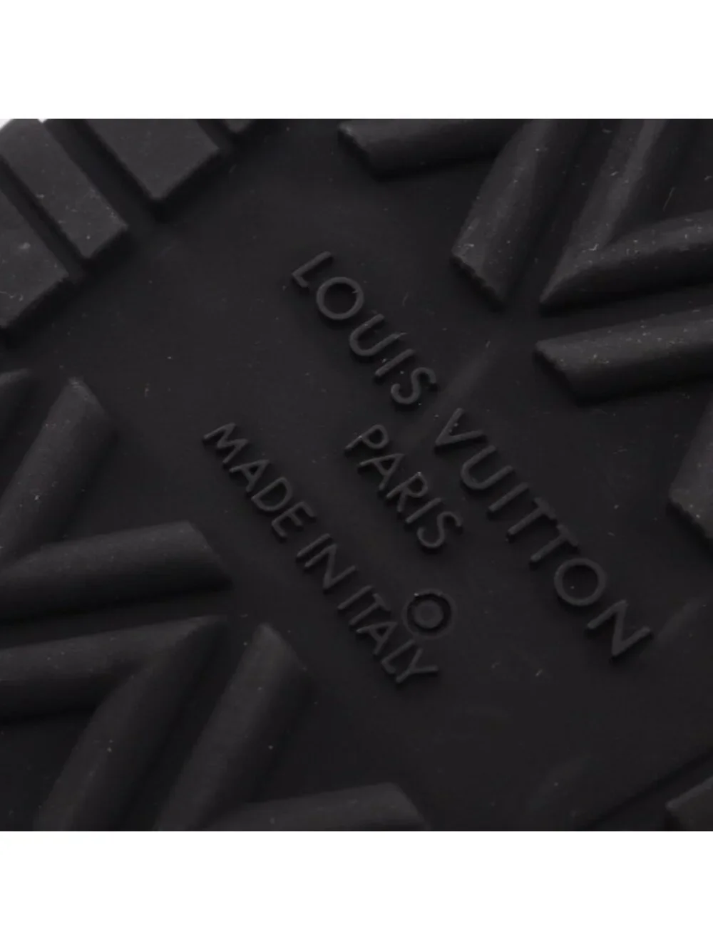 Louis Vuitton Sandals Isola Line Leather